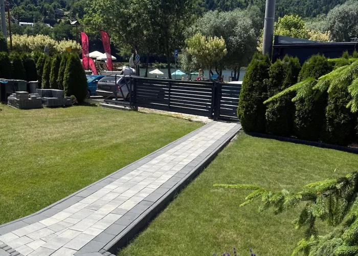 Przy Plazy מידז'יברודז'י ז'יוויקי